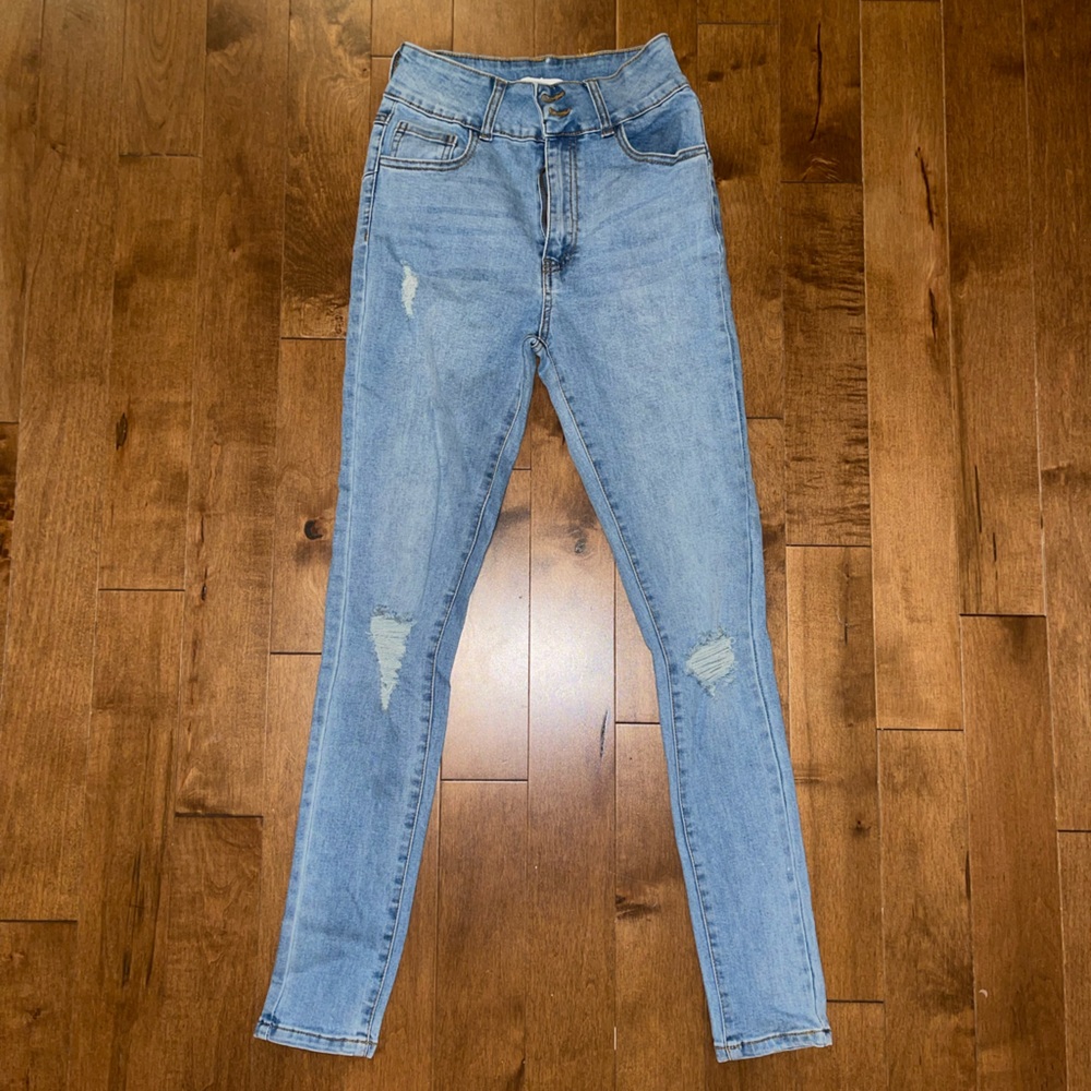 Size 25. Forever21 jeans 👖
